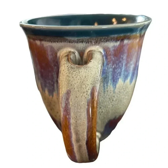 Hibiscus Pottery DRIP GLAZE 16oz
Coffee/Tea Cup/Mug Vibrant Colors. Sm chip base - Picture 3 of 6